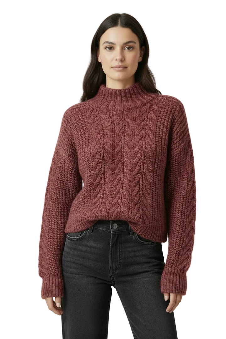 DETAILED COLLAR CABLE KNIT