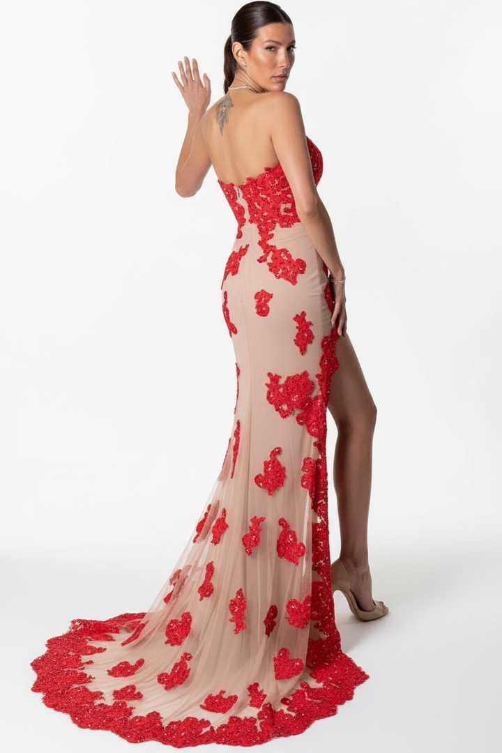 Strapless sweetheart cocktail gown with train | TYRA