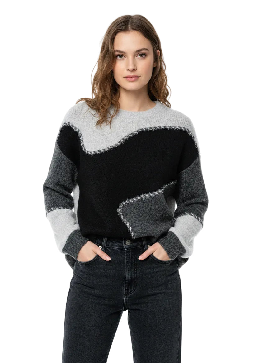 Contrast Curve Knit By Sambara