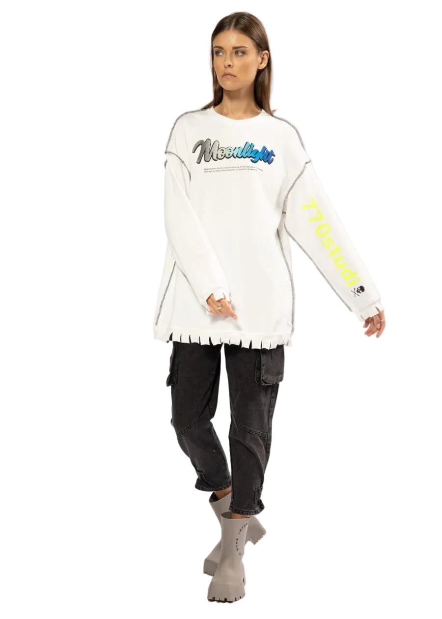 White long top | Runway Secrets