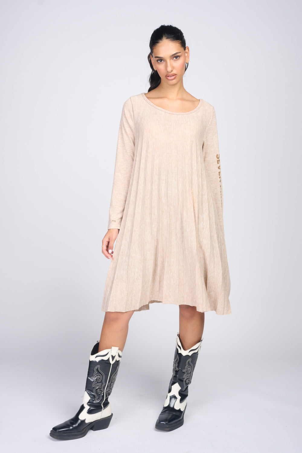 beige Midi knit dress | Runway Secrets