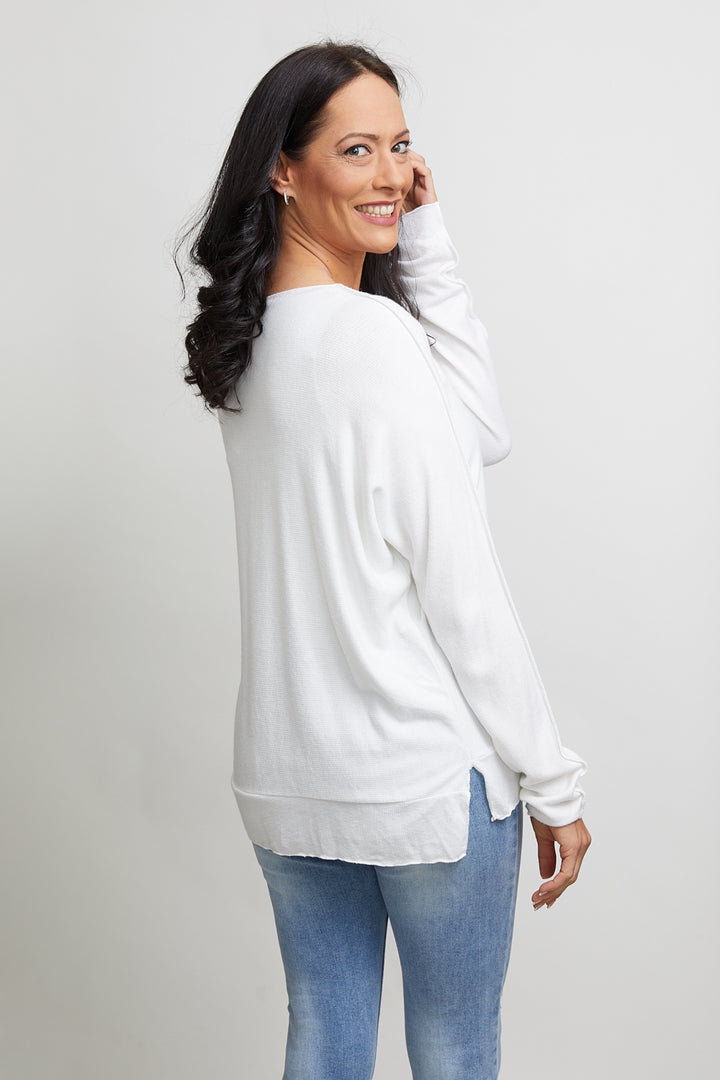 TRACEY V NECK TOP